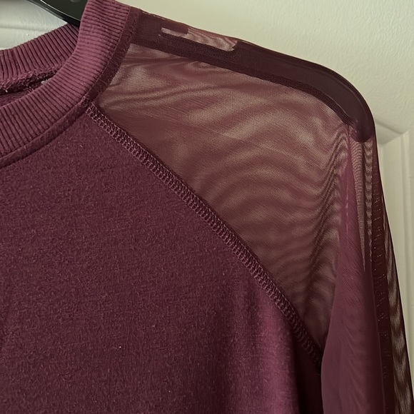 Fizz and Eddie size small purple sweater with mesh sleeves - Picture 3 of 7